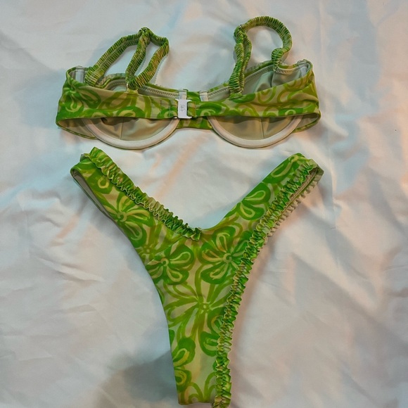 Blackbough Amelia Set Size M in Mojito - Picture 2 of 4